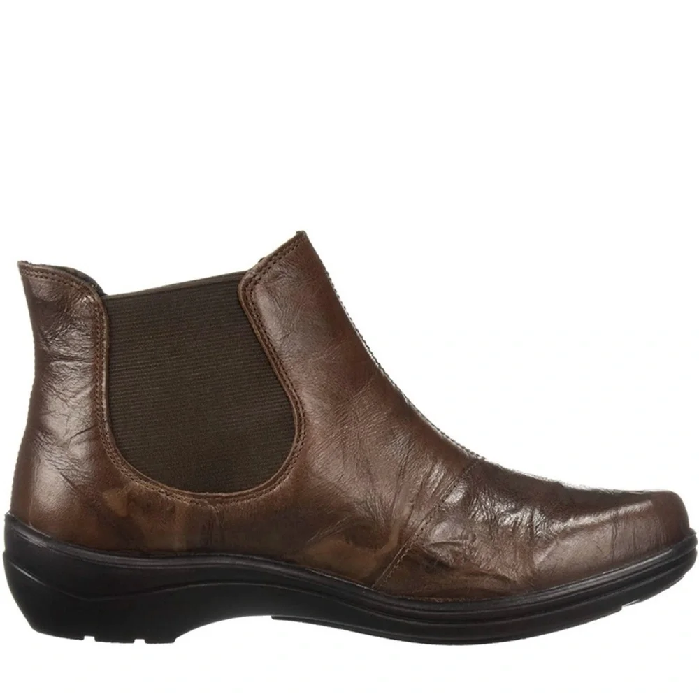 Brand new Romika distressed leather ankle boots
